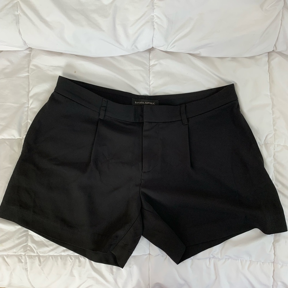 Black banana republic shorts